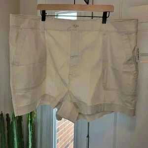 NWT Old Navy OG Chino Cotton Stretchy Cream Shorts,‎ Size 3XL